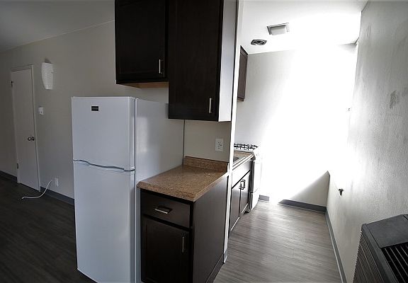4th image of 1040 E Knapp St APT 303