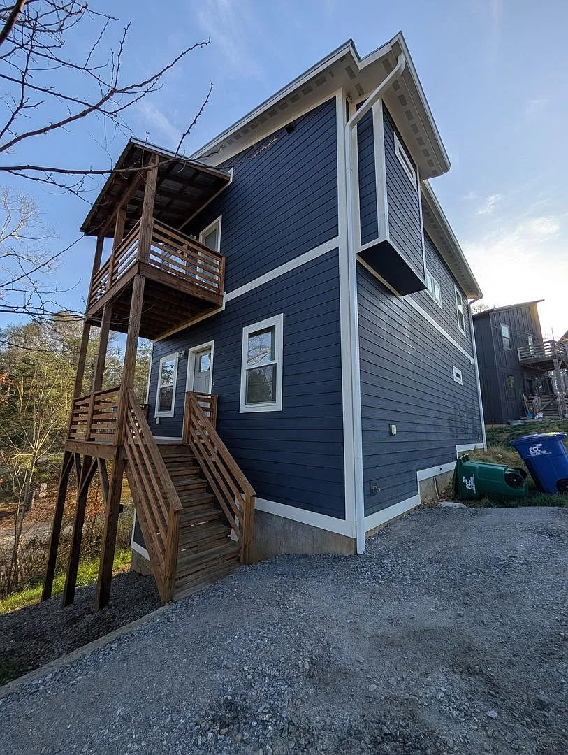 Swannanoa Rental — Photo 1