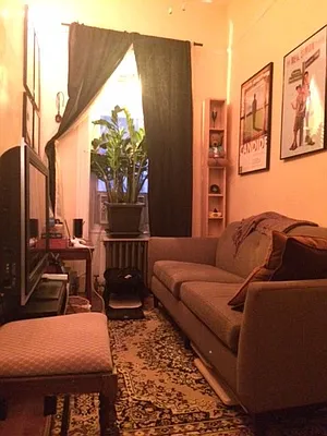 Rented by Perl Group Real Estate | media 5