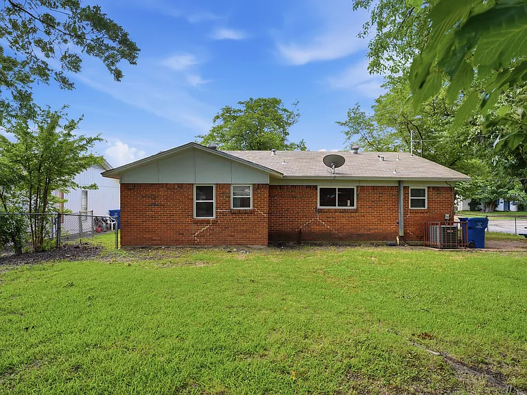 501 Rosewood Hills Dr — Photo 19