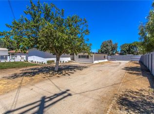 40702 Shellie Ln, Hemet, CA 92544