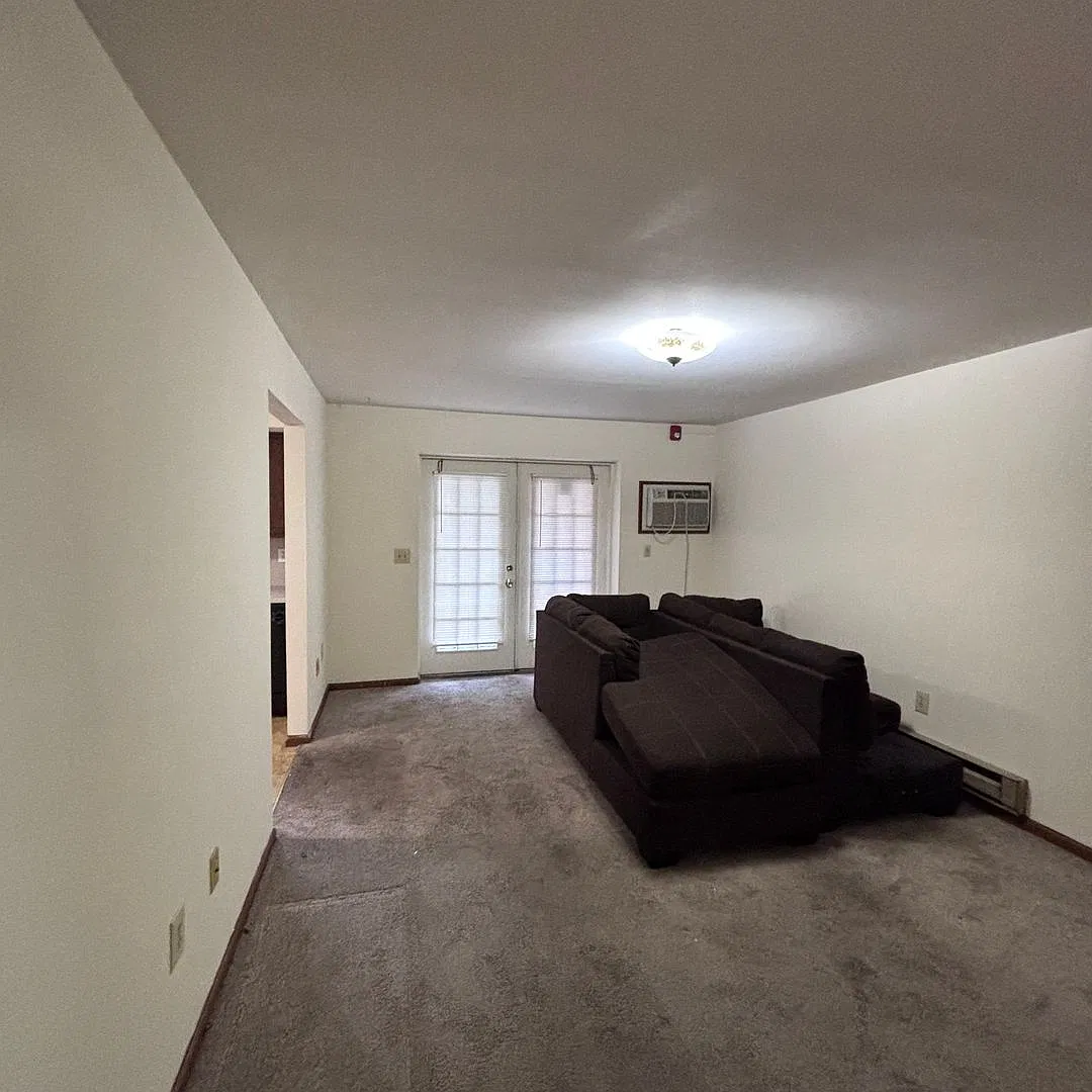 Willow Park Apartments — Photo 3