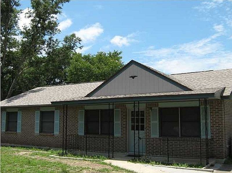 1st image of 2951 Donley St