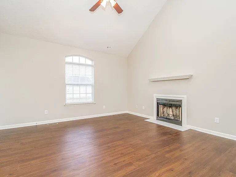 4152 Pleasant Colony Dr — Photo 2