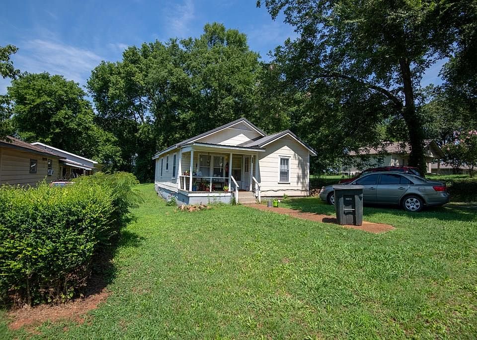 1st image of 217 Lawton Ave