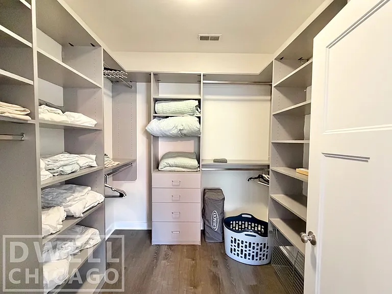 1419 N Paulina St — Photo 30