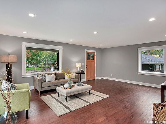 2nd image of 8024 SE 8th Ave