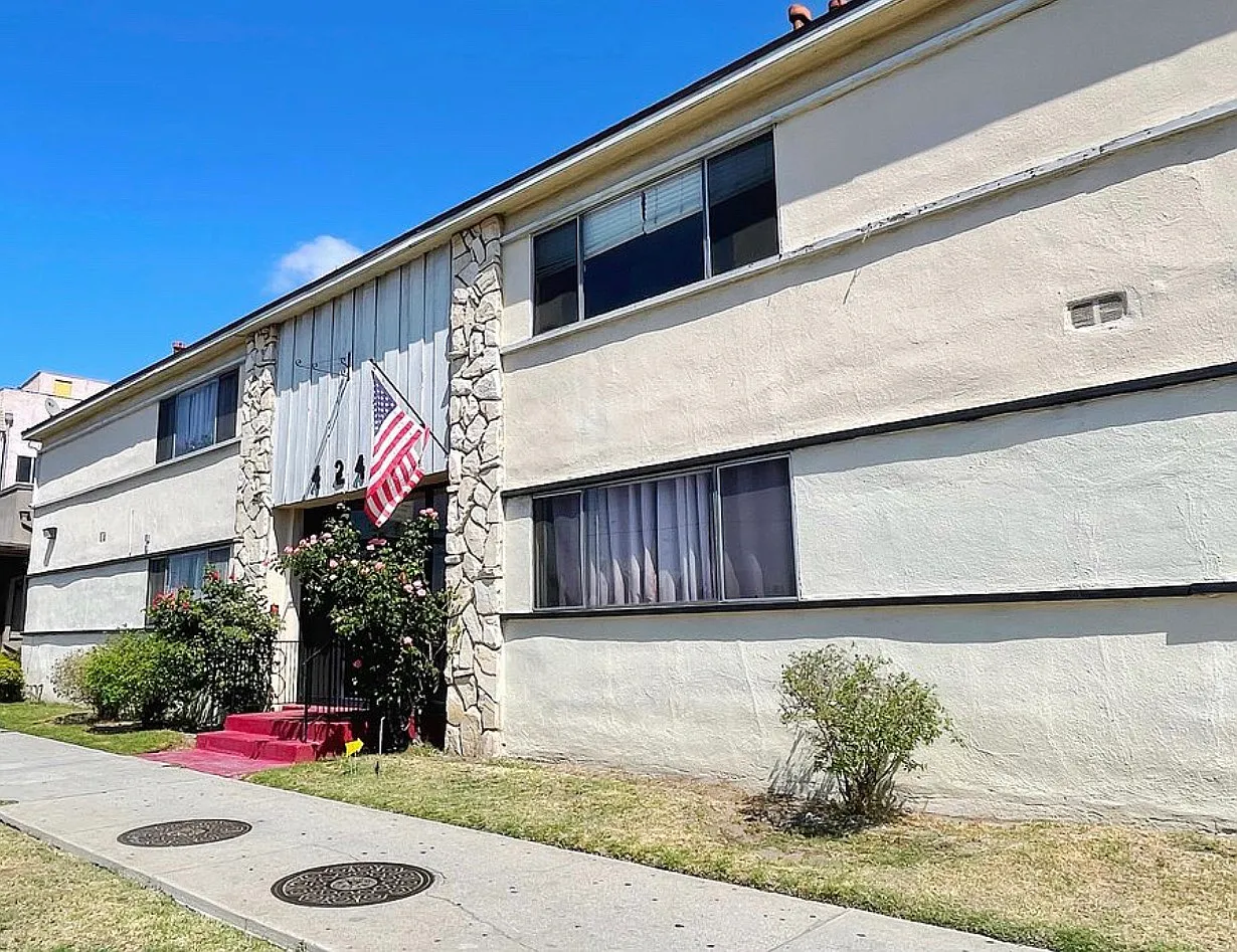 4240 S Figueroa St — Photo 3