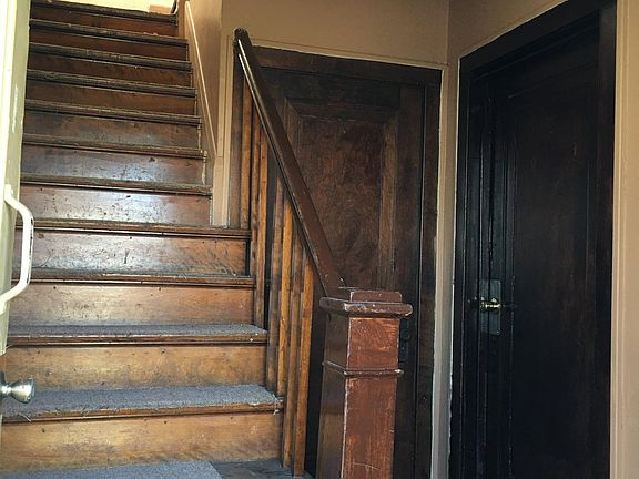 Entrance hallway and stairs to UPPER unit