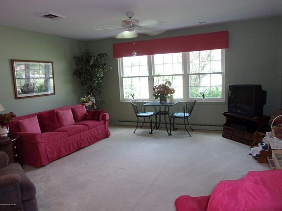 4th image of 459A Portsmouth Dr #100A