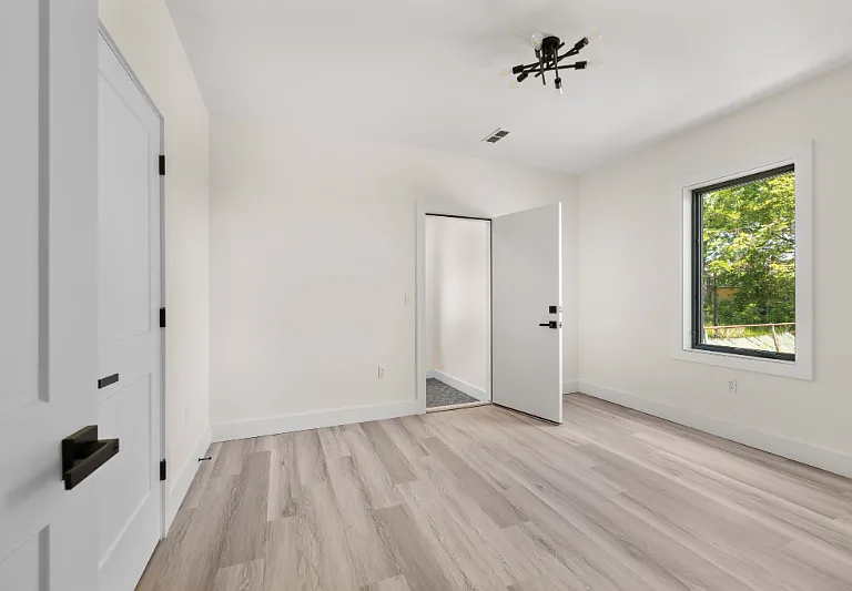 1295 Holmden Ave #2 — Photo 12
