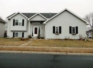 1017 Spruce St, Farmington, MN 55024