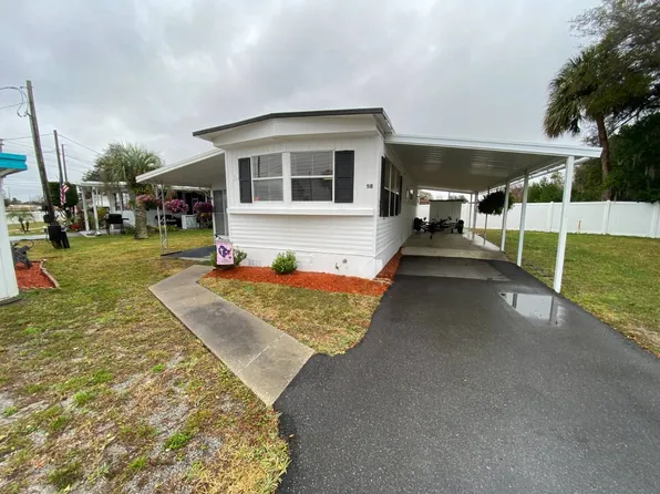 5 Lake Breeze Dr #B, Tavares, FL 32778
