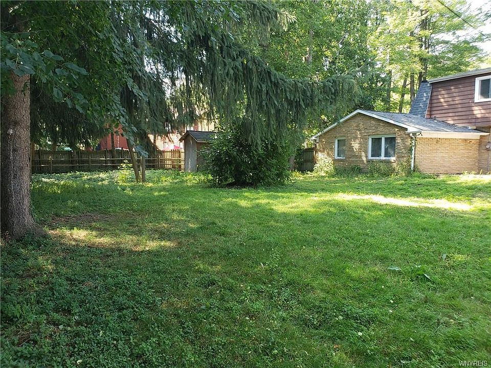 2nd image of 55 Foxhunt Ln