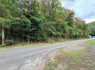 Pecks Mill Rd, Pecks Mill, WV 25547