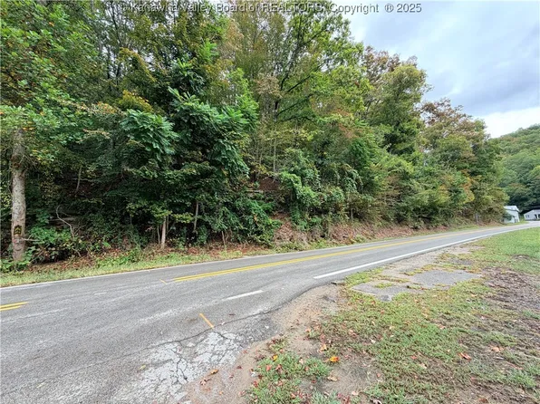 Pecks Mill Rd, Pecks Mill, WV 25547