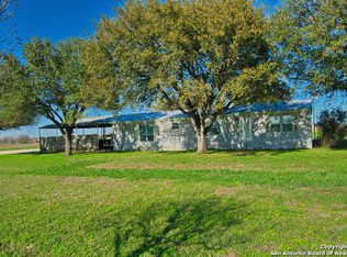 541 Fritz Zwicke Rd, Seguin, TX 78155