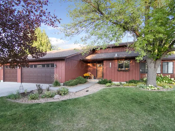 1732 31st St S, Moorhead, MN 56560