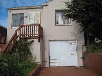 2nd image of 43225 Mission Blvd