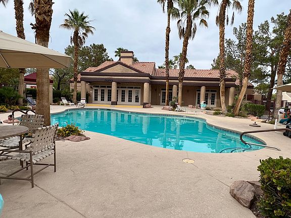 Pool and Jacuzzi Area