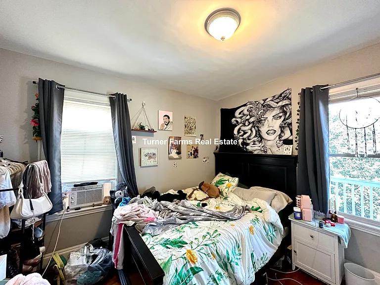 9 Taft St #3B — Photo 19