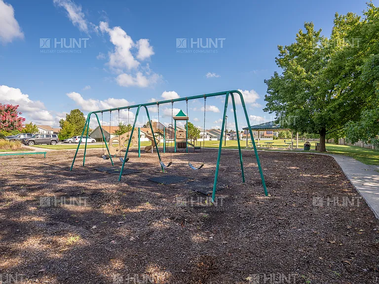 4022 Hemlock Ct — Photo 15