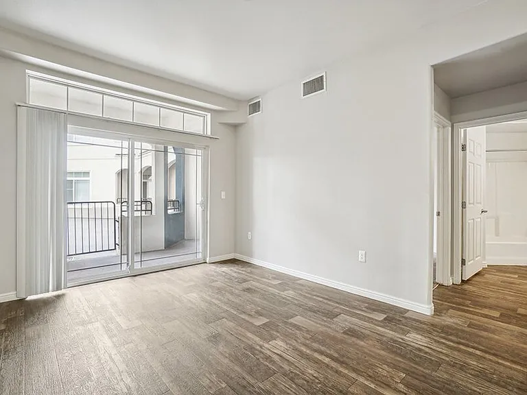 Altitude on Fifth — Photo 12