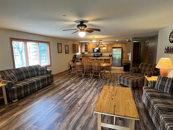 2nd image of 1828 Parkland Dr Unit 6