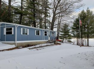 16 Coopers Grove Rd, Kingston, NH 03848