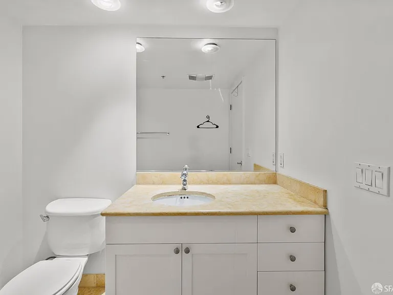 400 Beale St #1310 — Photo 8