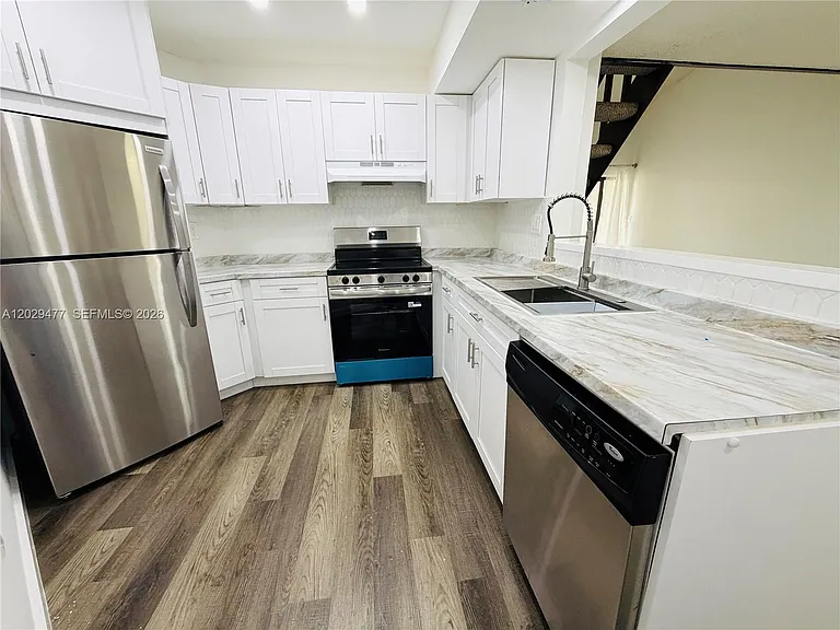 9429 Fontainebleau Blvd #201-33 — Photo 3