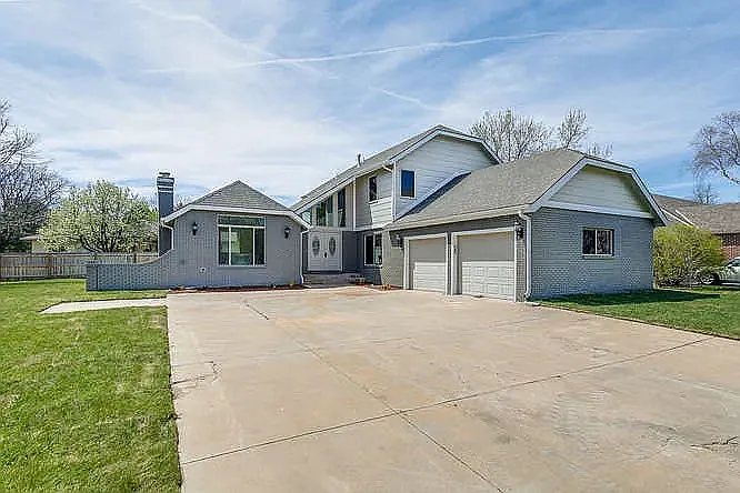 2307 N Hathway Cir — Photo 8