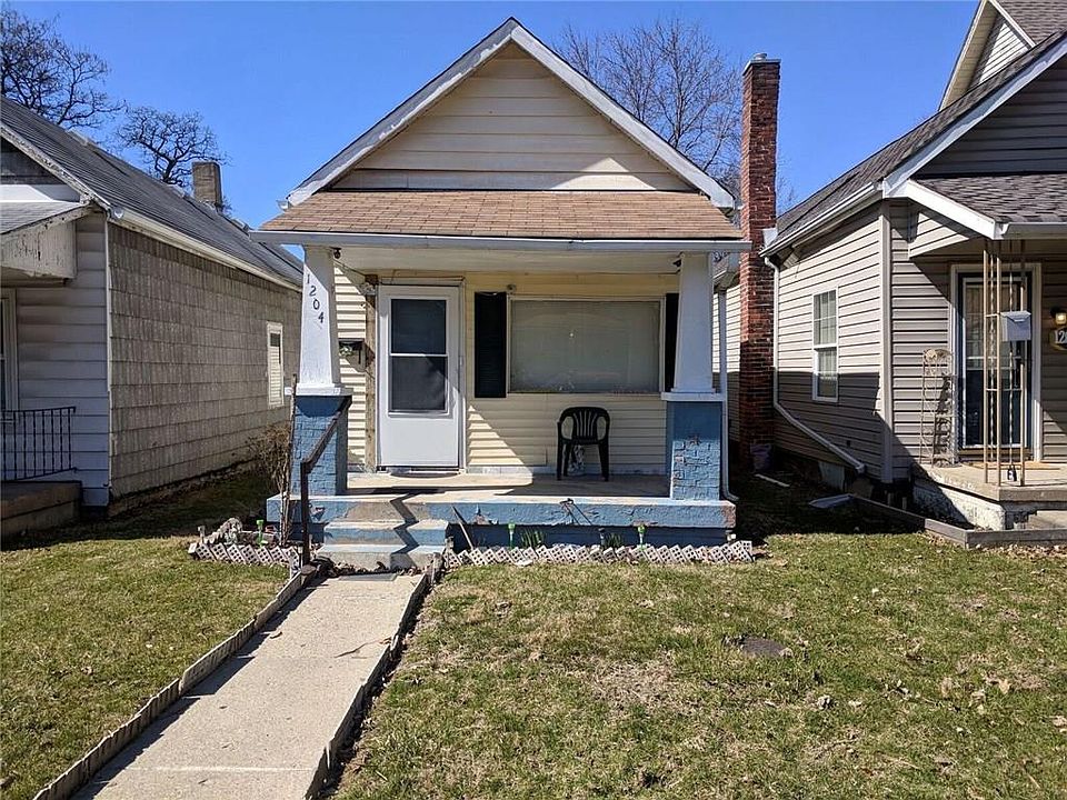 2nd image of 1204 Laurel St