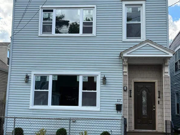 17 Swan Street, Green Island, NY 12183