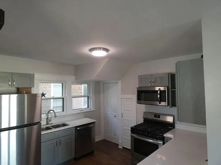 1447 Elbur Ave — Photo 6