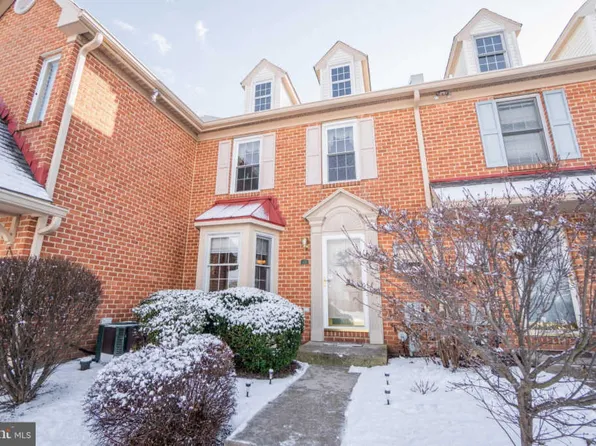 415 Cedartop Ct, Harleysville, PA 19438