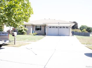 39540 Crystal Dr, Sterling Heights, MI 48310