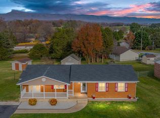 9 Springview Blvd, Luray, VA 22835