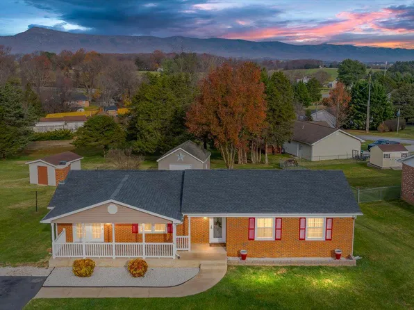 9 Springview Blvd, Luray, VA 22835