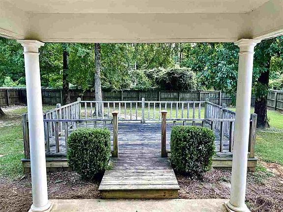 2nd image of 1061 Spanish Oak Dr
