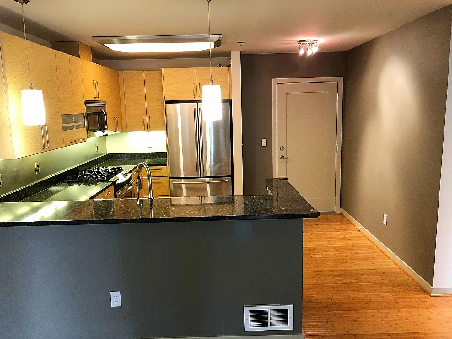 Spacious 1Bed/1Bath in Ballard in The Hjarta, A Condominium available for December 10th at $2350! — Photo 3