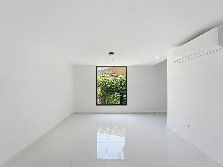 9 Sabanera — Photo 12