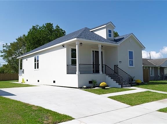 4th image of 312 Serpas Dr