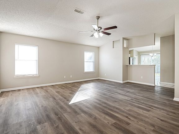4th image of 12358 Carriann Cove Trl S