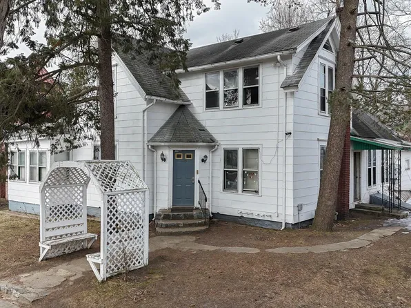 206 New York Ave, Dowagiac, MI 49047