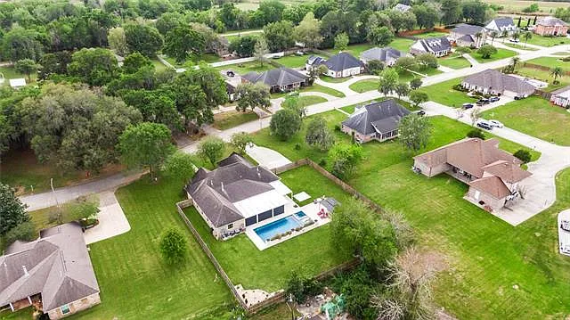 150 Riverbend Dr — Photo 27