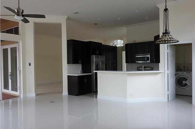 1st image of 1535 Lantana Dr