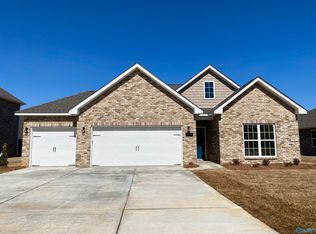 9238 Current Way SE, Owens Cross Roads, AL 35763