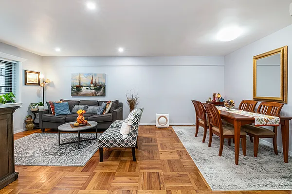 Sold by Compass | media 1