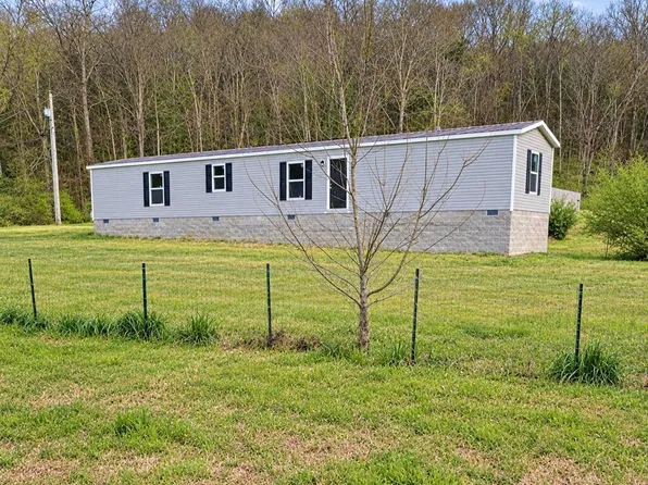 2 Kaylee Ln, Elmwood, TN 38560